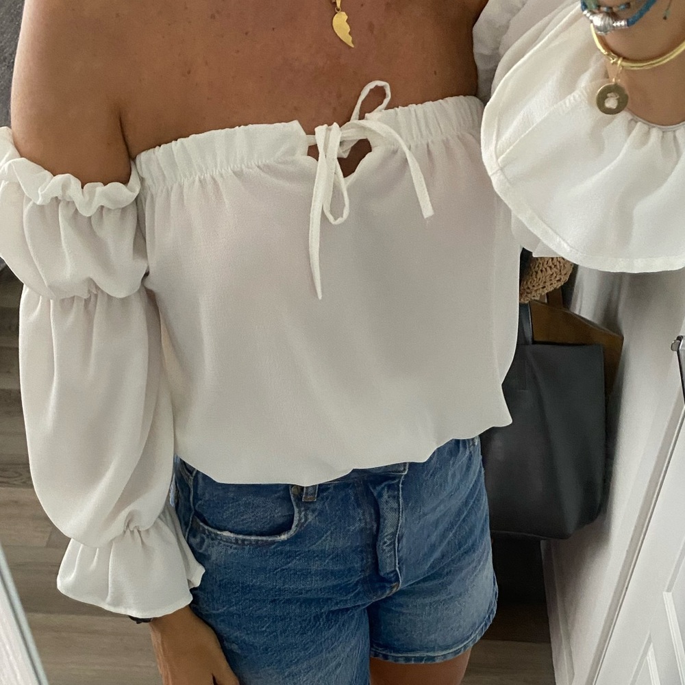 OFF SHOULDER BLOUSE  with baggy long sleeves